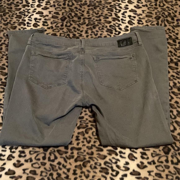 2 for $20 MAVI Jeans ADA Boyfriend Fit Distressed Jeans Women’s Size 10 - Picture 6 of 14